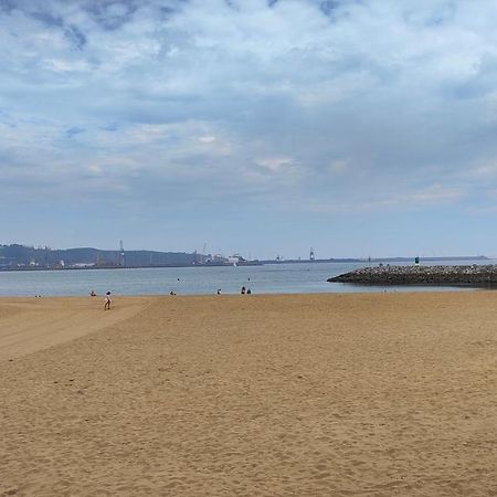 Las Letronas Apartment Gijon Bagian luar foto