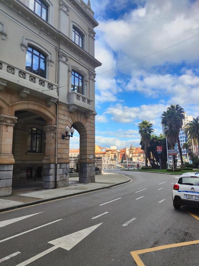 Las Letronas Apartment Gijon Bagian luar foto