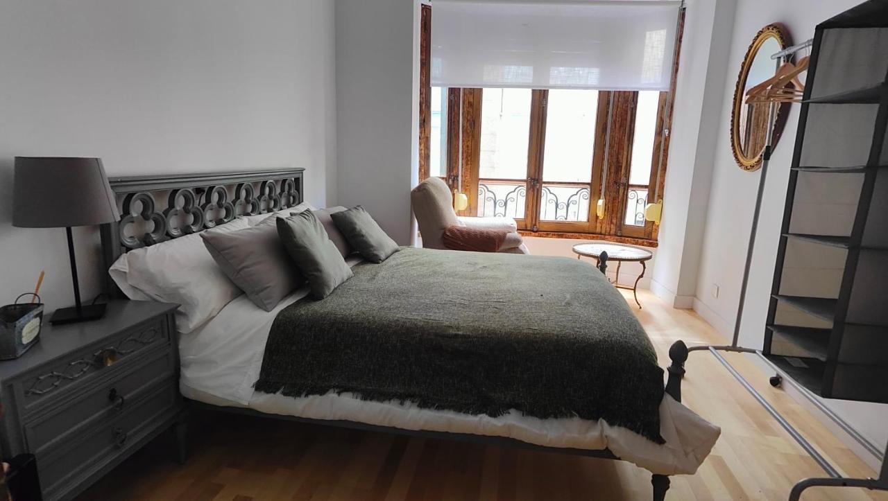 Las Letronas Apartment Gijon Bagian luar foto